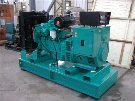 宜兴200kw康明斯柴油发电机组图片 宜兴200kw康明斯柴油发电机组图片